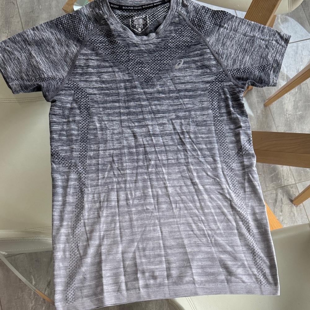 ASICS Black & Gray Seamless Performance Short Sleeve Tee